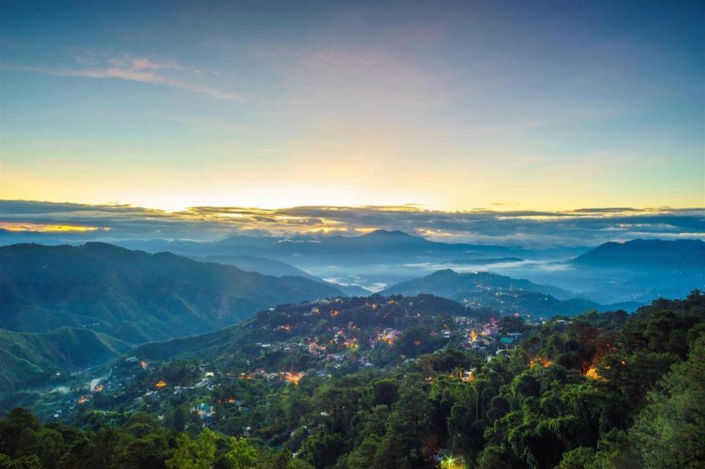 Aura One Hotel Baguio City Dış mekan fotoğraf