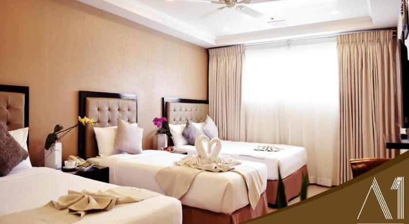 Aura One Hotel Baguio City Dış mekan fotoğraf