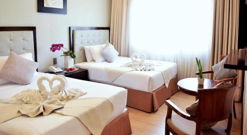 Aura One Hotel Baguio City Dış mekan fotoğraf
