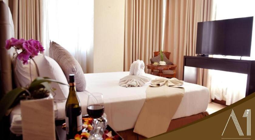 Aura One Hotel Baguio City Dış mekan fotoğraf